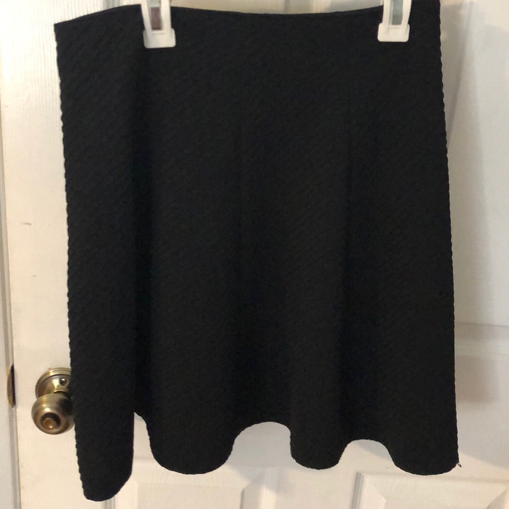 Black textured circle skirt